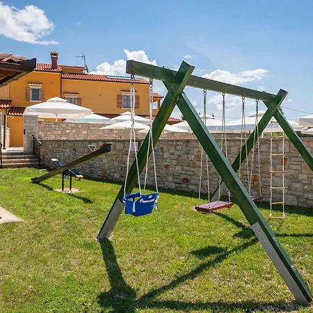 Apartment 2 Bedroom Gorgeous In Hr-52215 Vodnjan